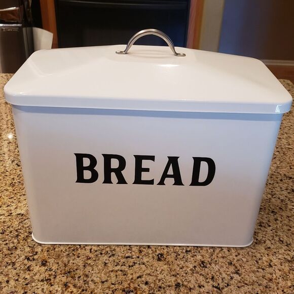 Bread Box food storage container - Picture 1 of 5